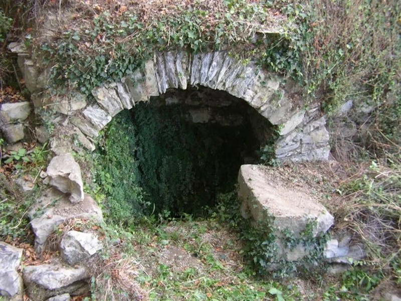 Riaprono un sentiero e lo donano a tutta la cittadinanza: l’impresa di tre amici